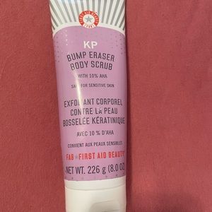 First Aid Beauty Bump Eraser Body Scrub